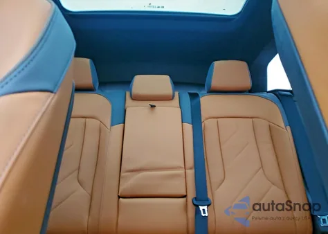 2025 BMW X3 30 xDrive z USA, uszkodzony, nr VIN 5UX53GP09S9109064